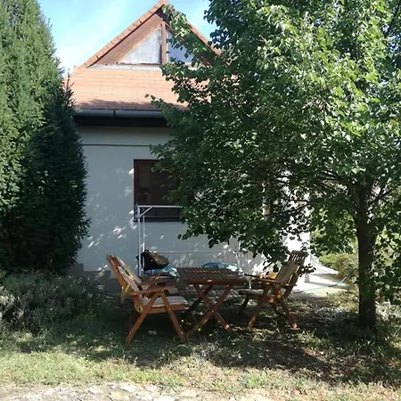 Felsooersi Nyugalom Holiday home