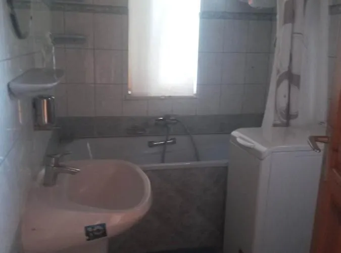 Felsooersi Nyugalom بيت للعطل Felsőörs